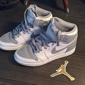 Nike Kids Sneakers - White and Gray